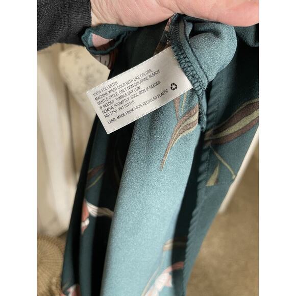 Ava & Viv Women's Dress Size X Hunter Green Floral Boho Cinch Waist Keyhole - Picture 3 of 6